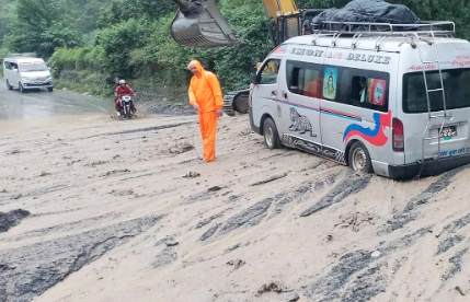 लेदो पन्छाएपछि वीपी राजमार्ग सञ्चालन